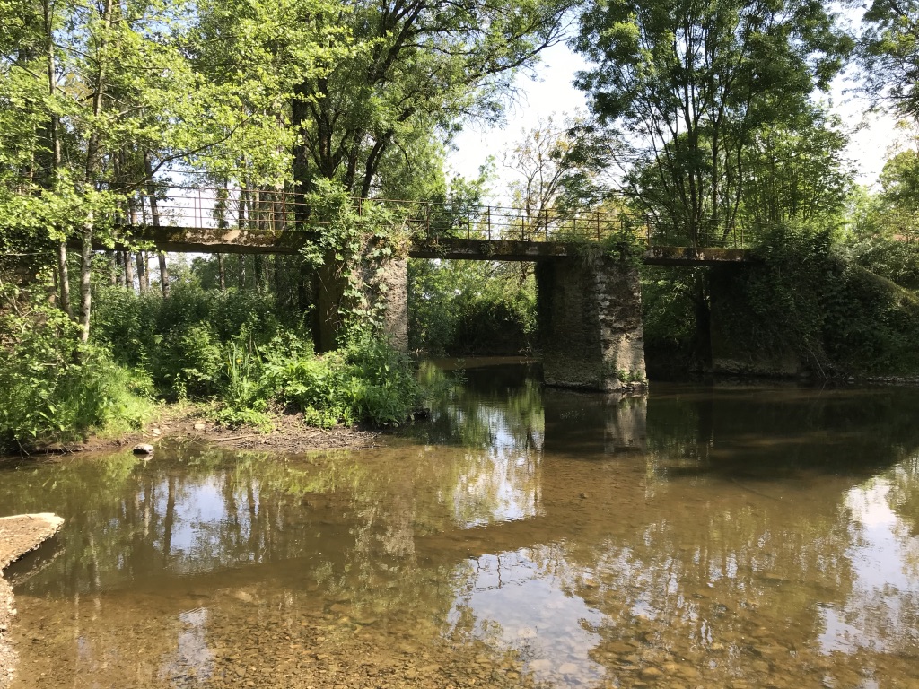 Pont Le Lay .jpg