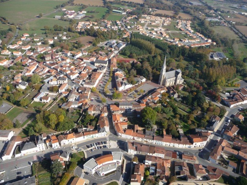 Vue aerienne bournezeau.jpg