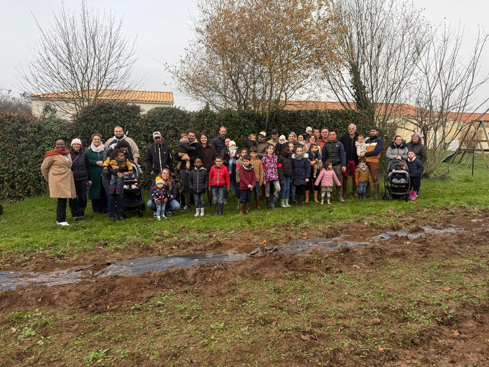 11_1 naissance 1 arbre photo groupe.jpg