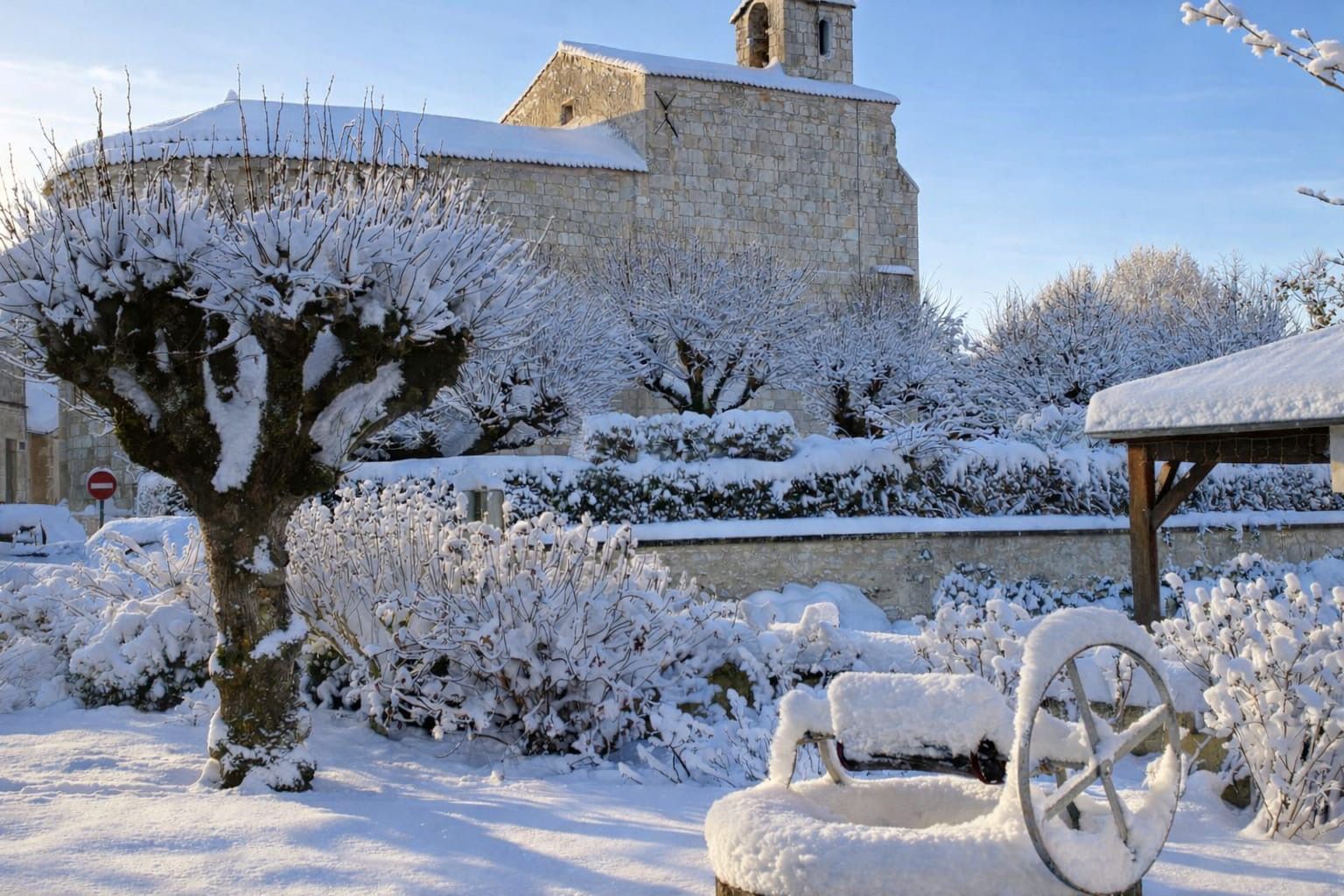 Devant la Mairie.jpg