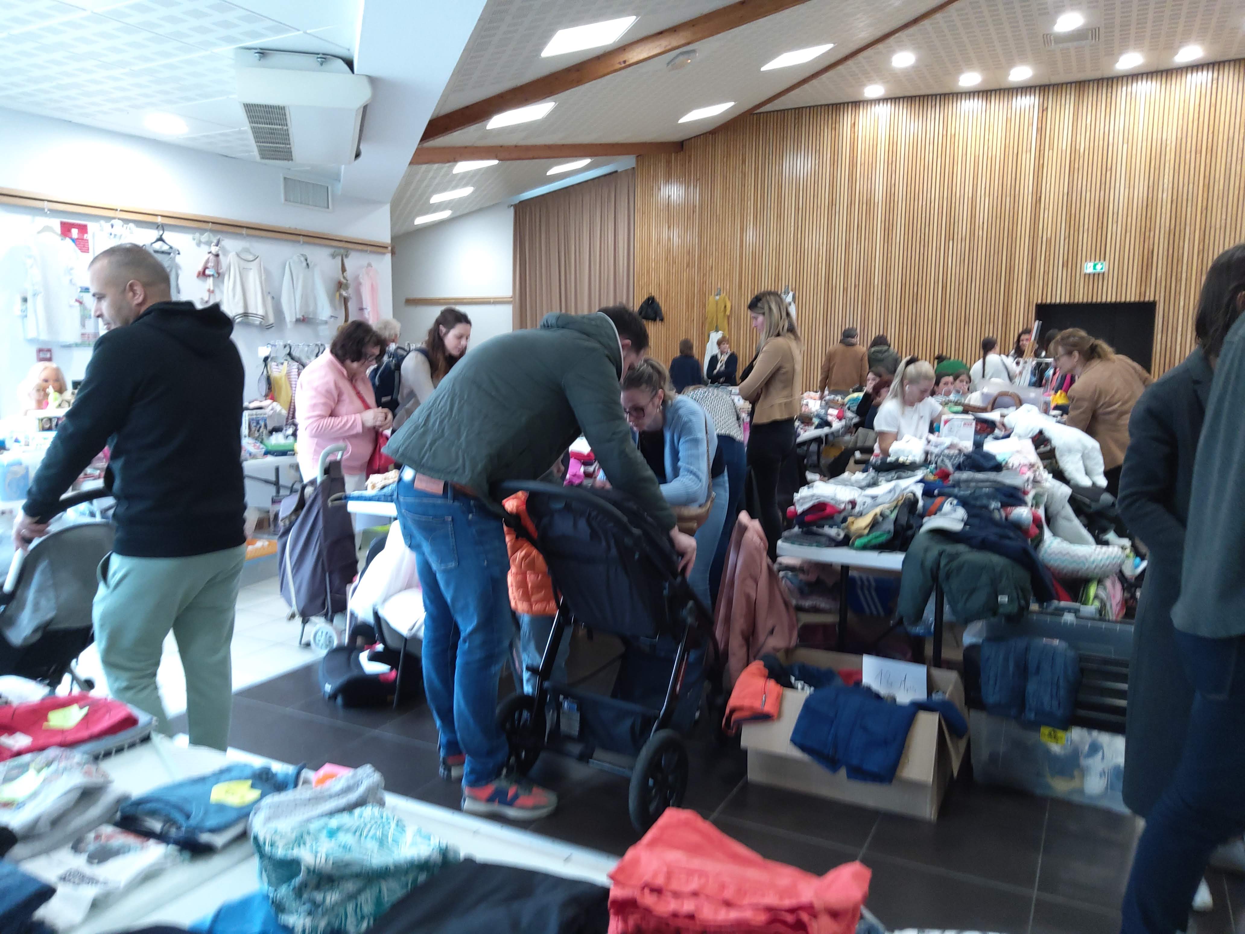 Bourse à l_enfance 7.jpg