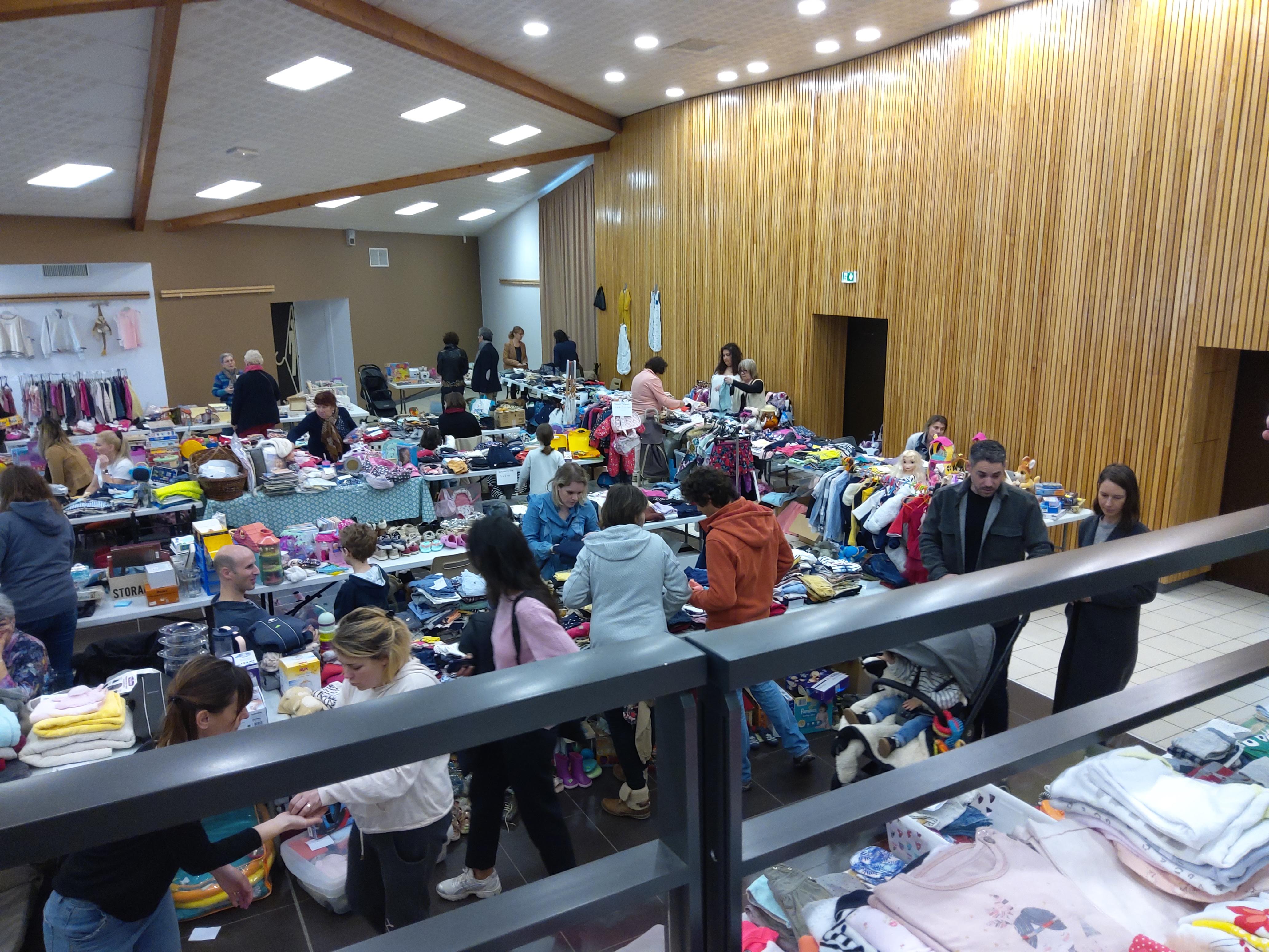 Bourse à l_enfance 4.jpg