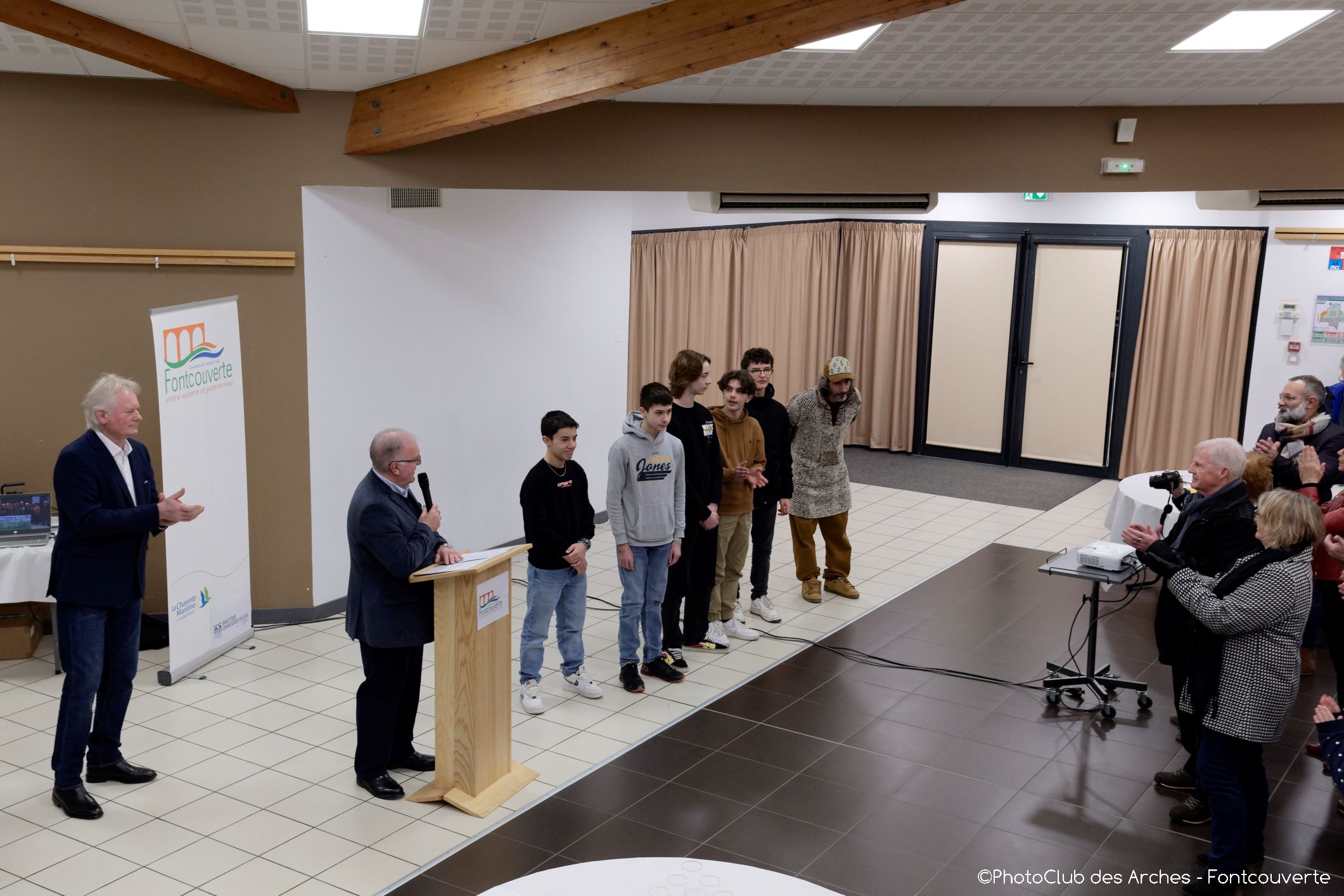 5. Écollégiens MéPAKE _ Atom Ludik.jpg