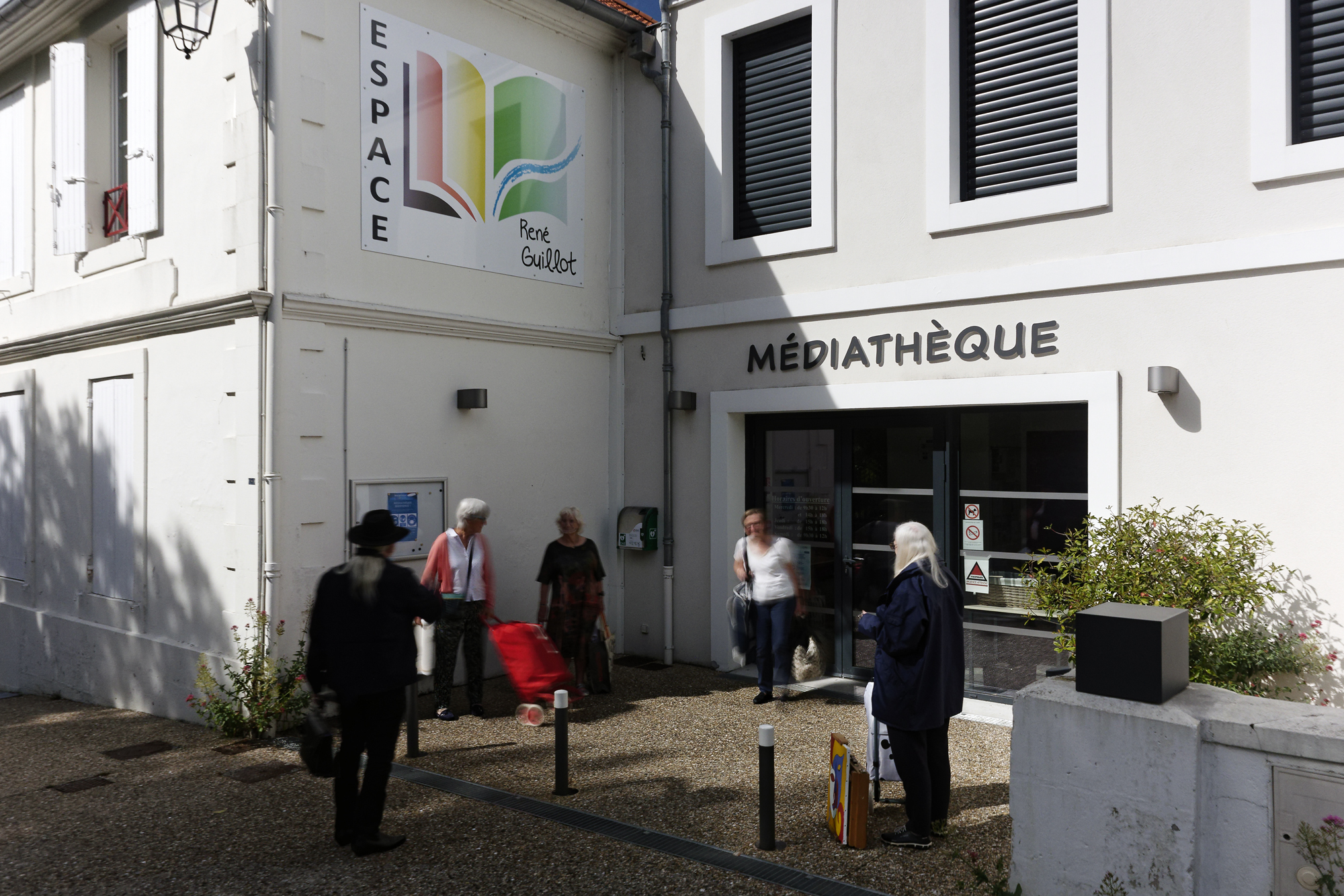 MEDIATHEQUE DE FONTCOUVERTE