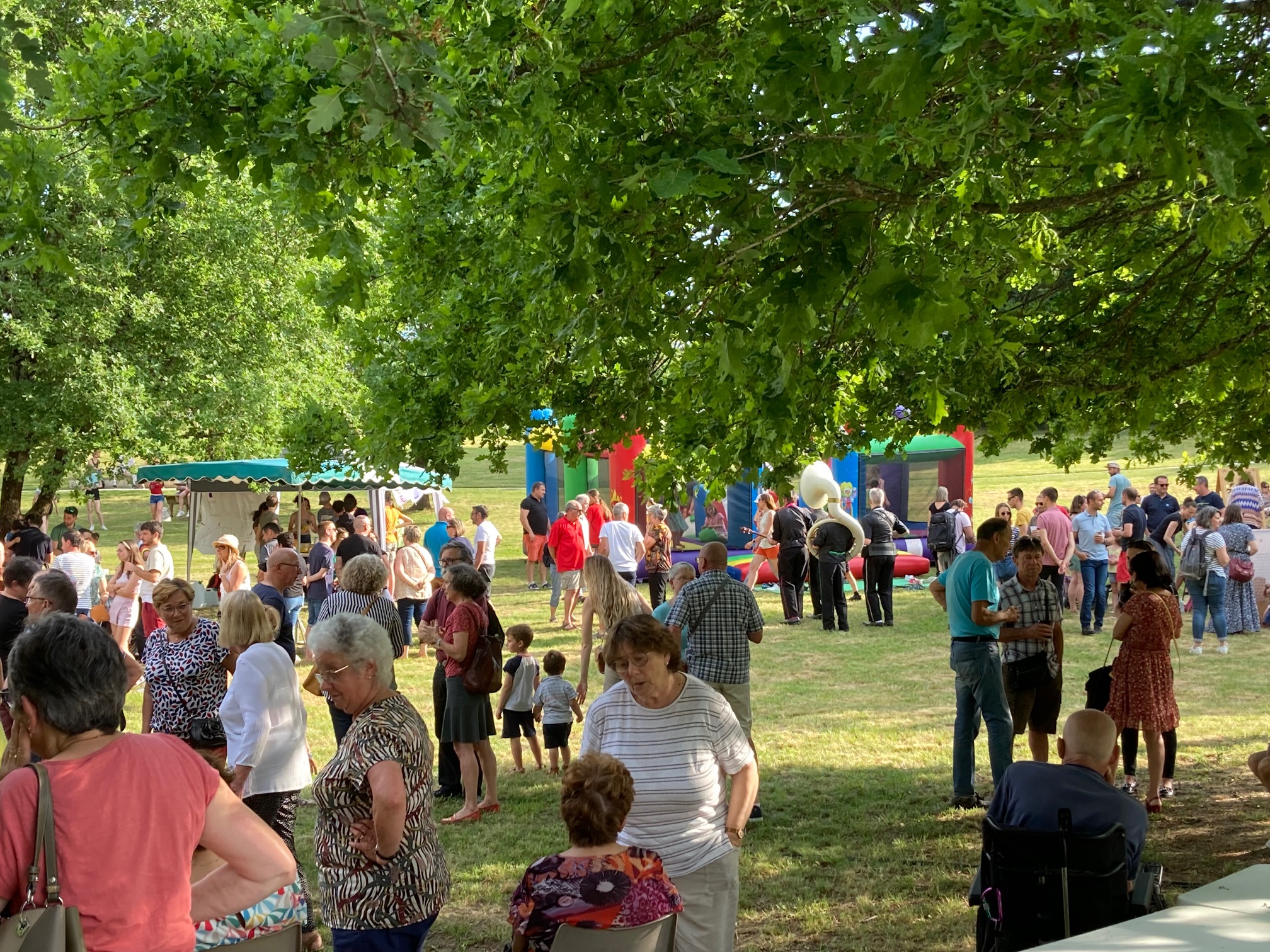 FETE AU VALLON DE MONTIGNAC