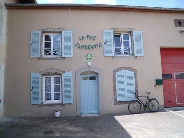 facade gite sans s.jpg