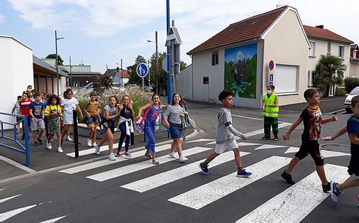 enfants passage piéton.jpg