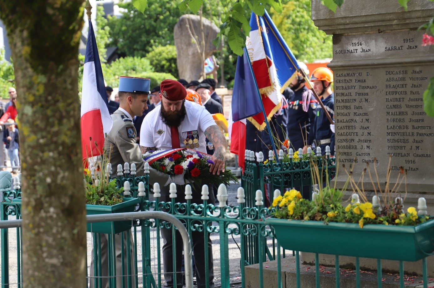 8mai6.jpg
