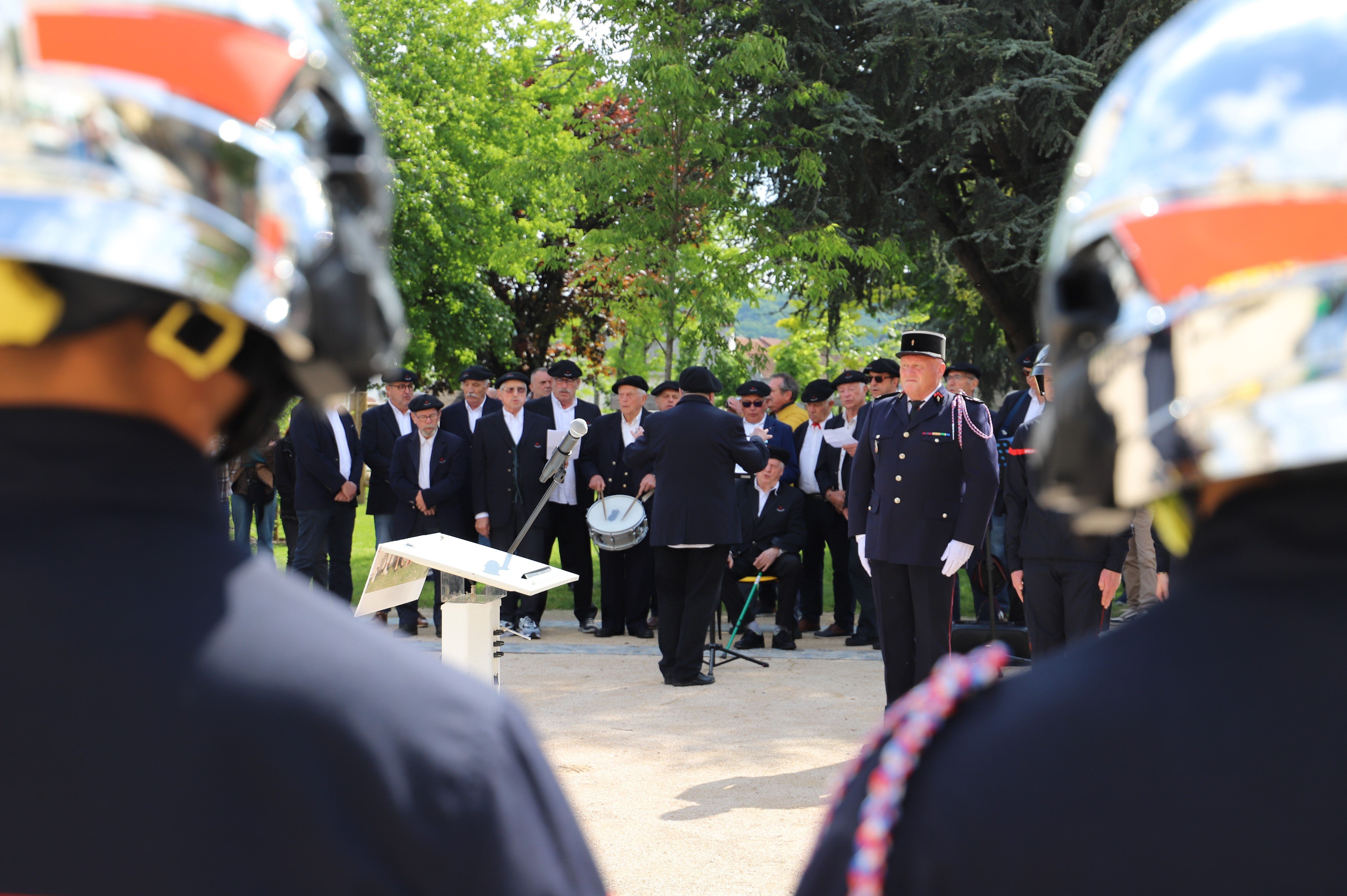 8mai11.jpg