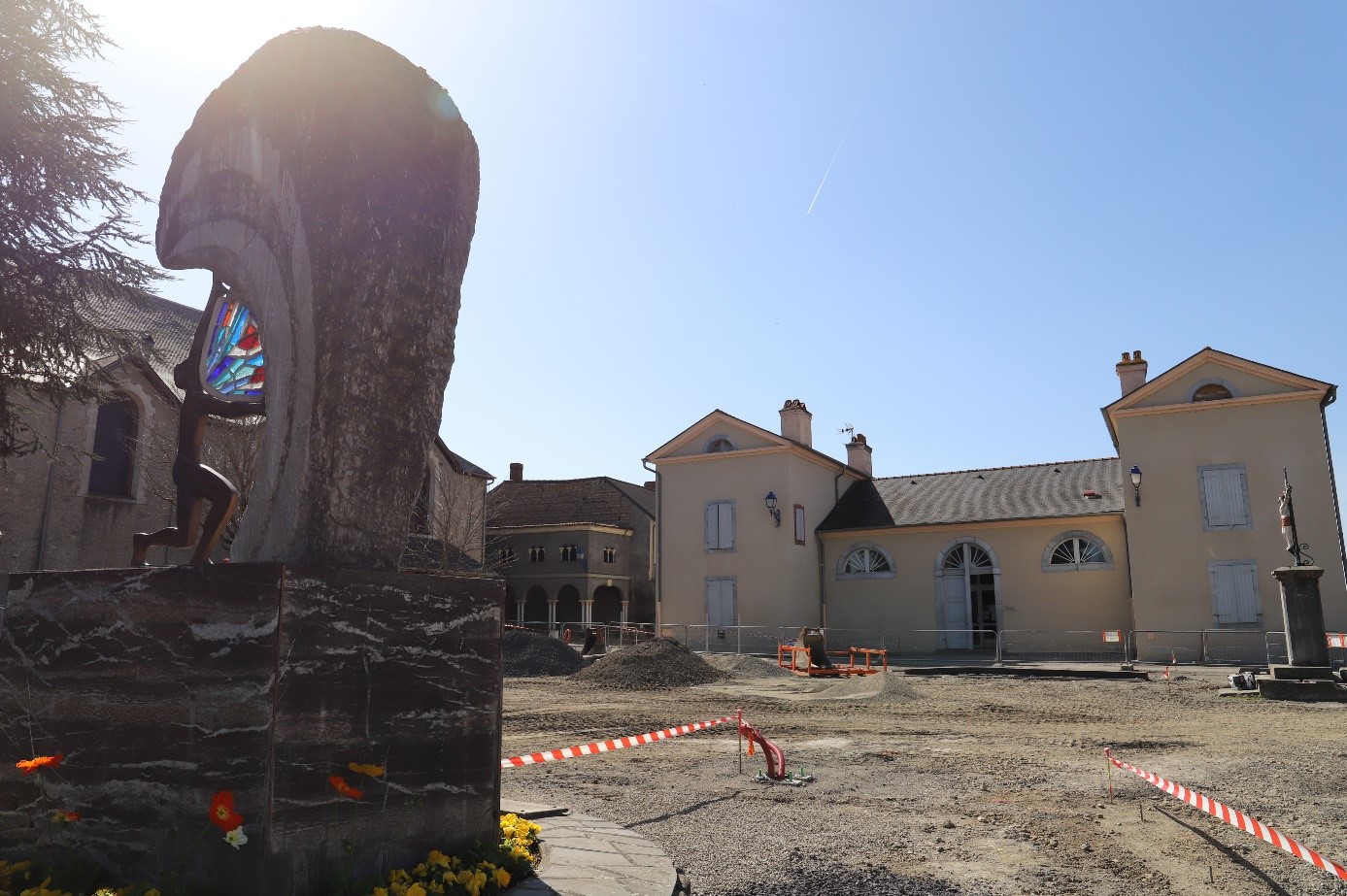 place eglise 4.jpg