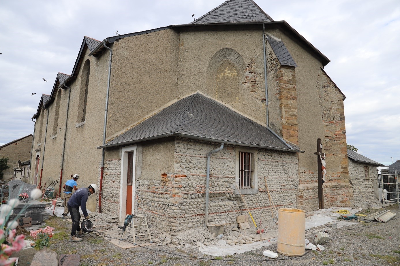 EGLISE1.jpg