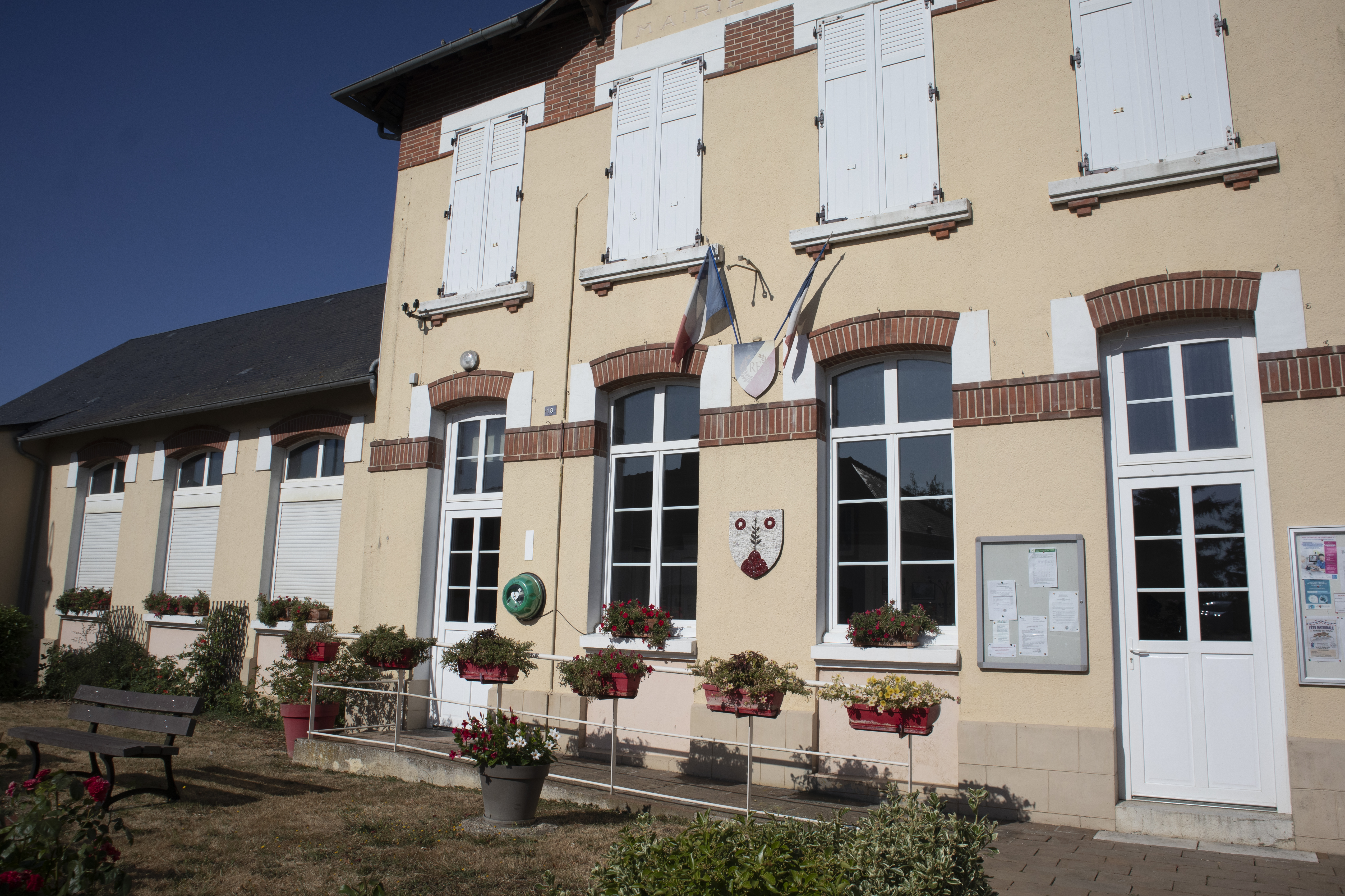 mairiechauvigny.jpg