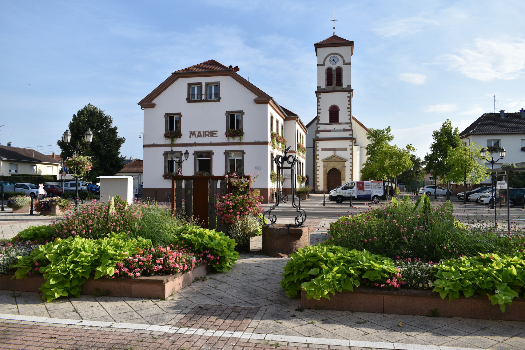 Photo Guy Mairie Eglise.jpeg