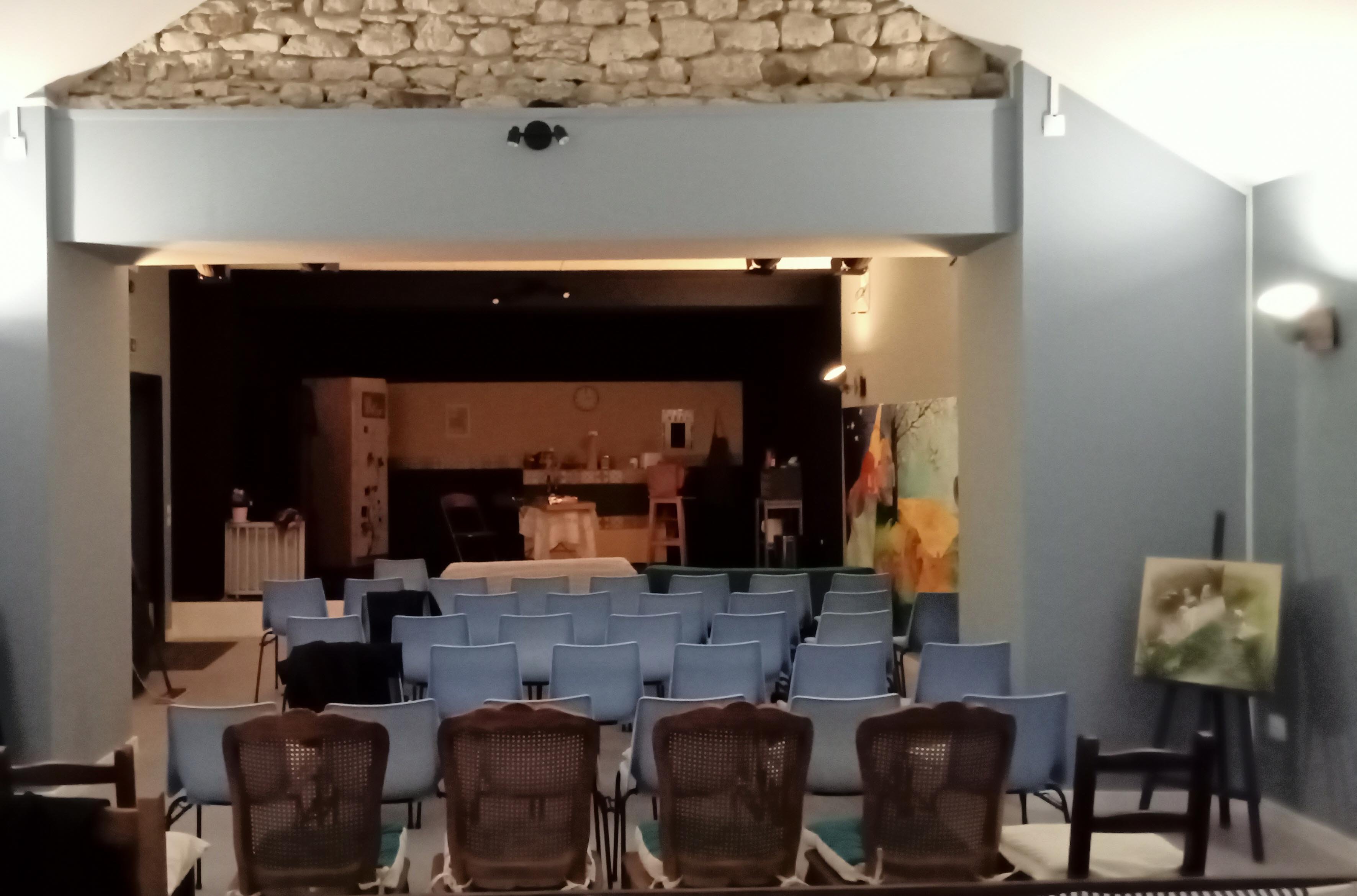 l_Envolée_salle de spectacle_Creys Mepieu _2_.jpg