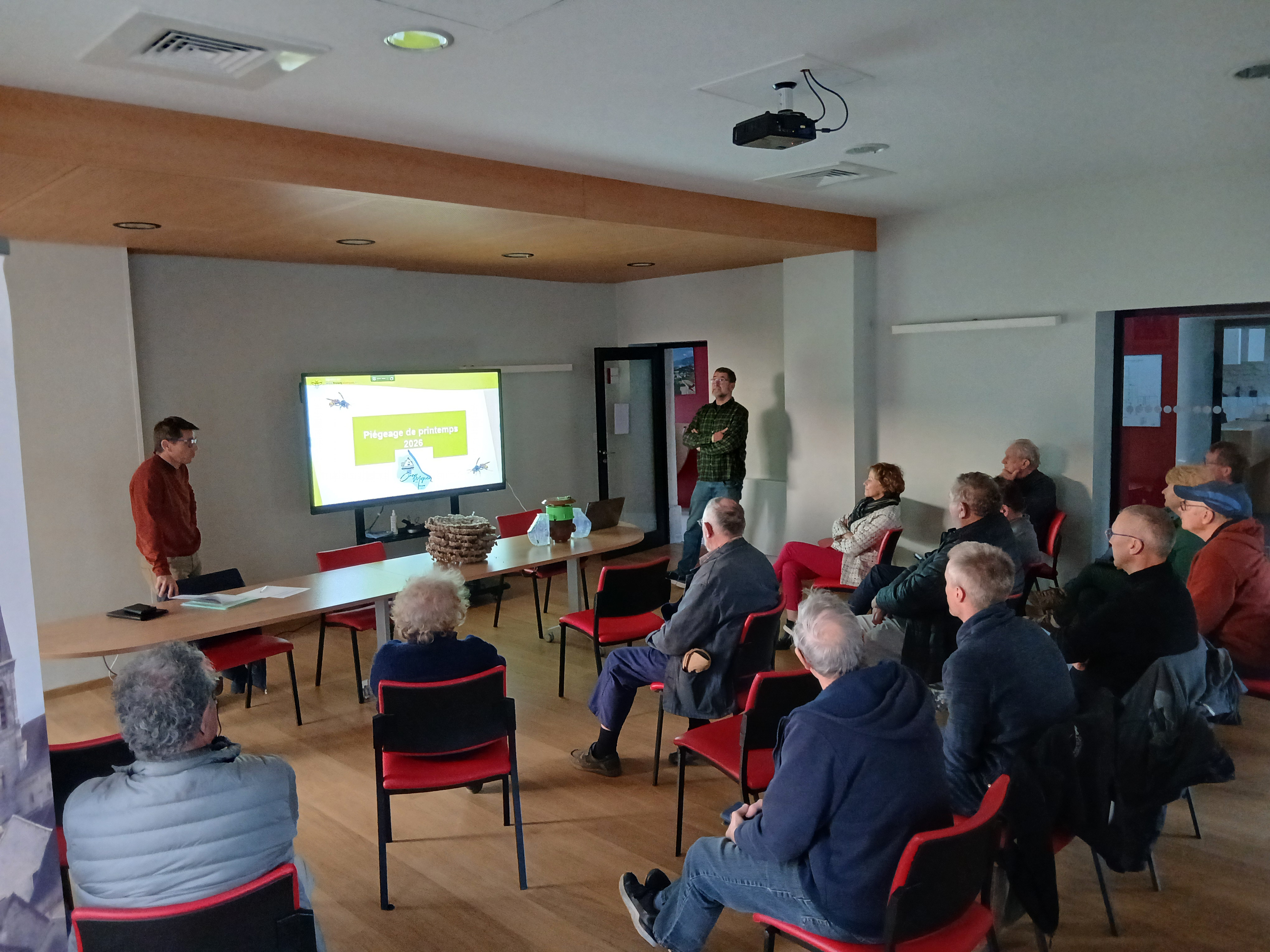 Réunion_pieges_frelons_19-03-2026.jpg