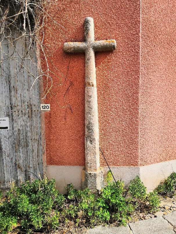 croix des Aiguillons.jpg