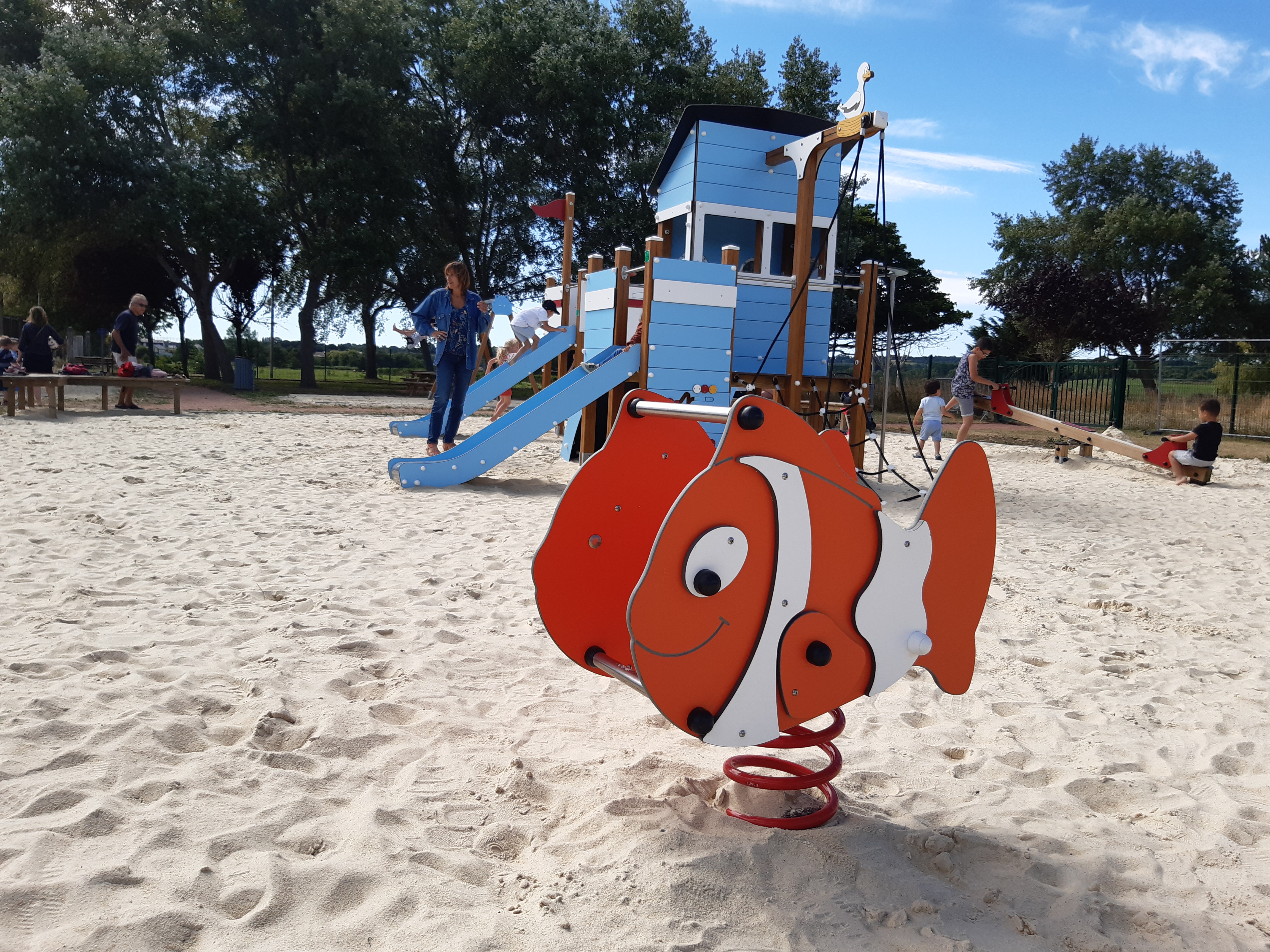 aire de jeux 3.jpg