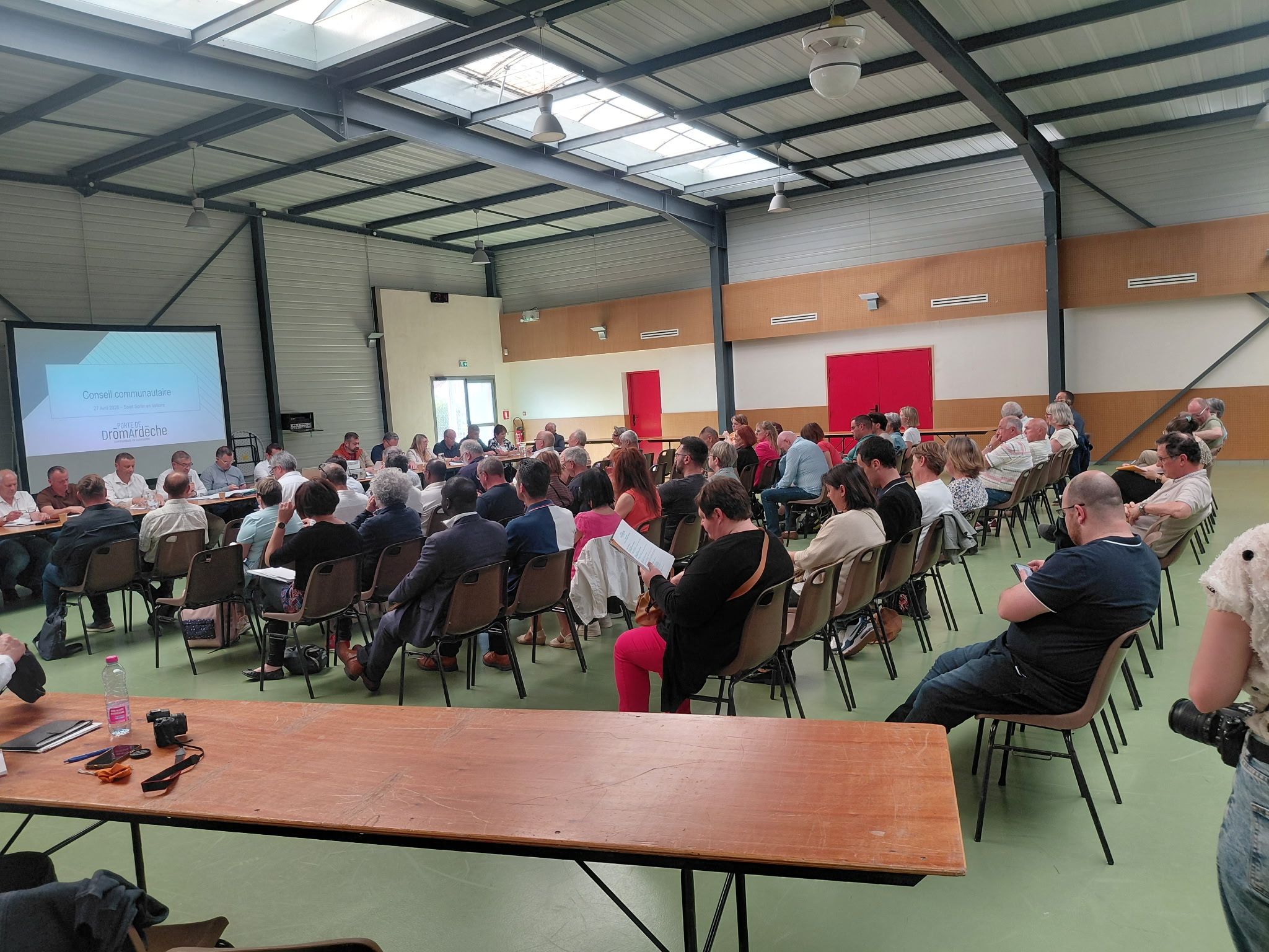 CONSEIL COMMUNAUTAIRE PHOTO D ESCURE 1.jpg