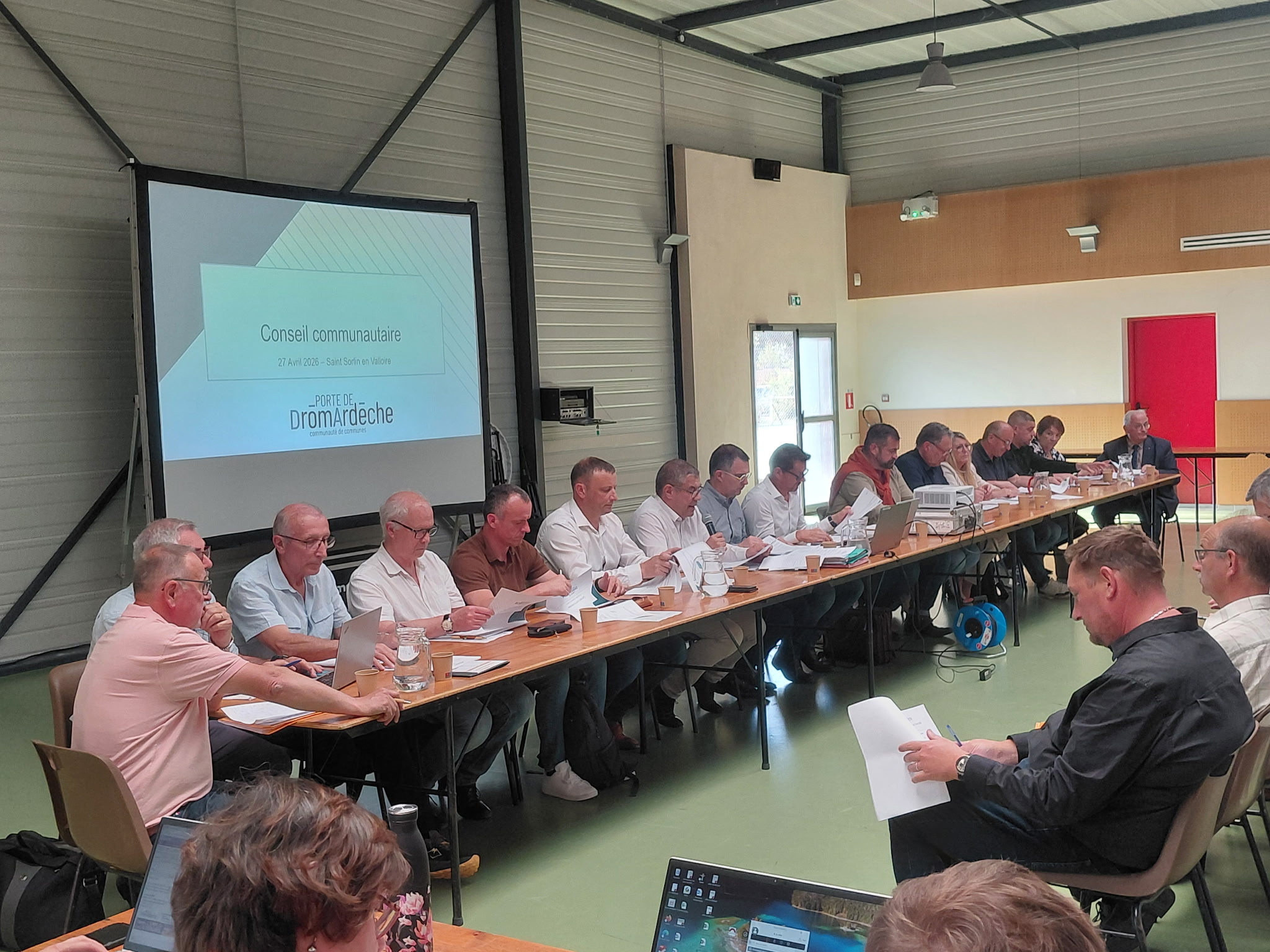 CONSEIL COMMUNAUTAIRE PHOTO D ESCURE 2.jpg