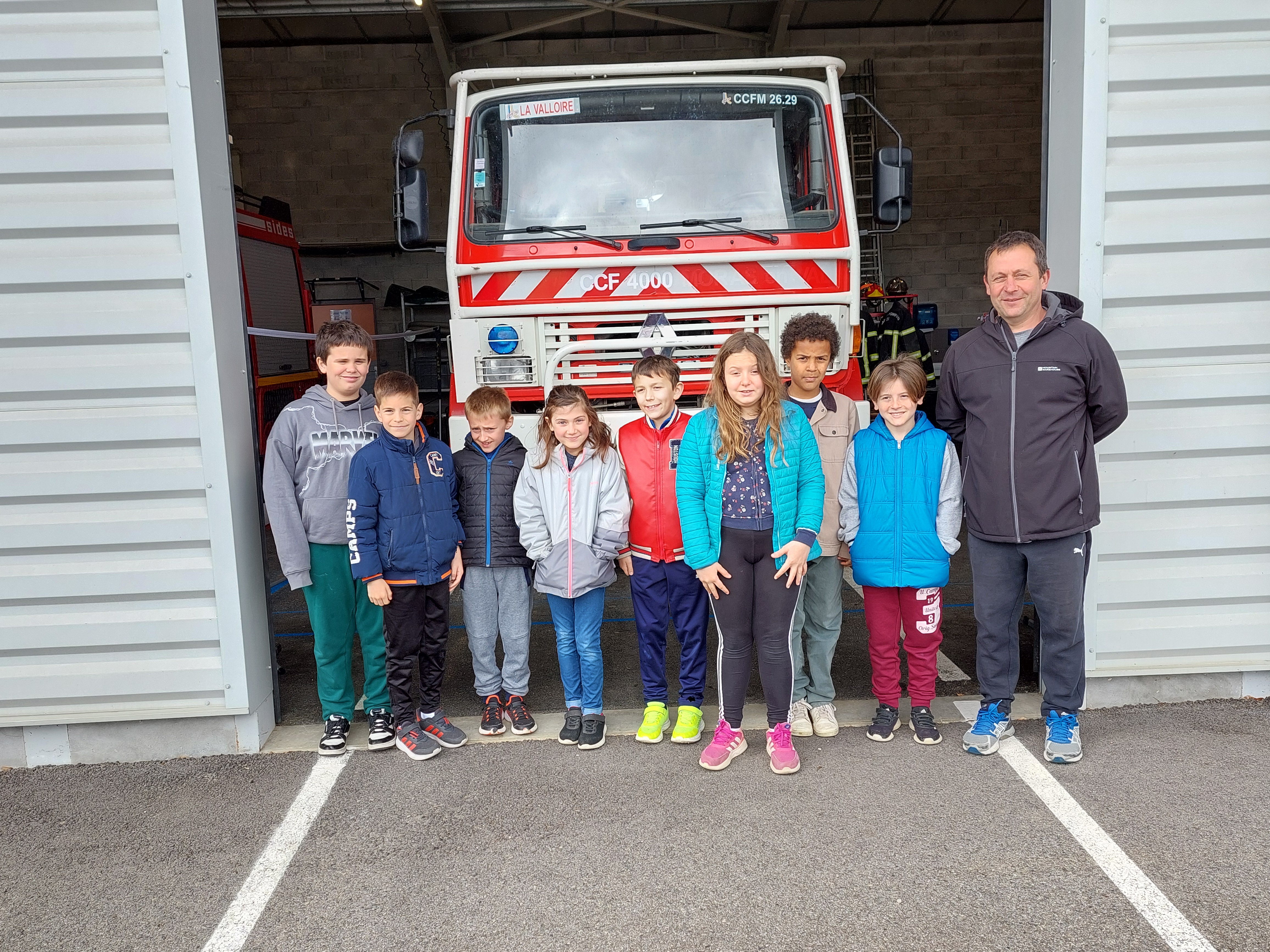 VISITE CASERNE 1.jpg