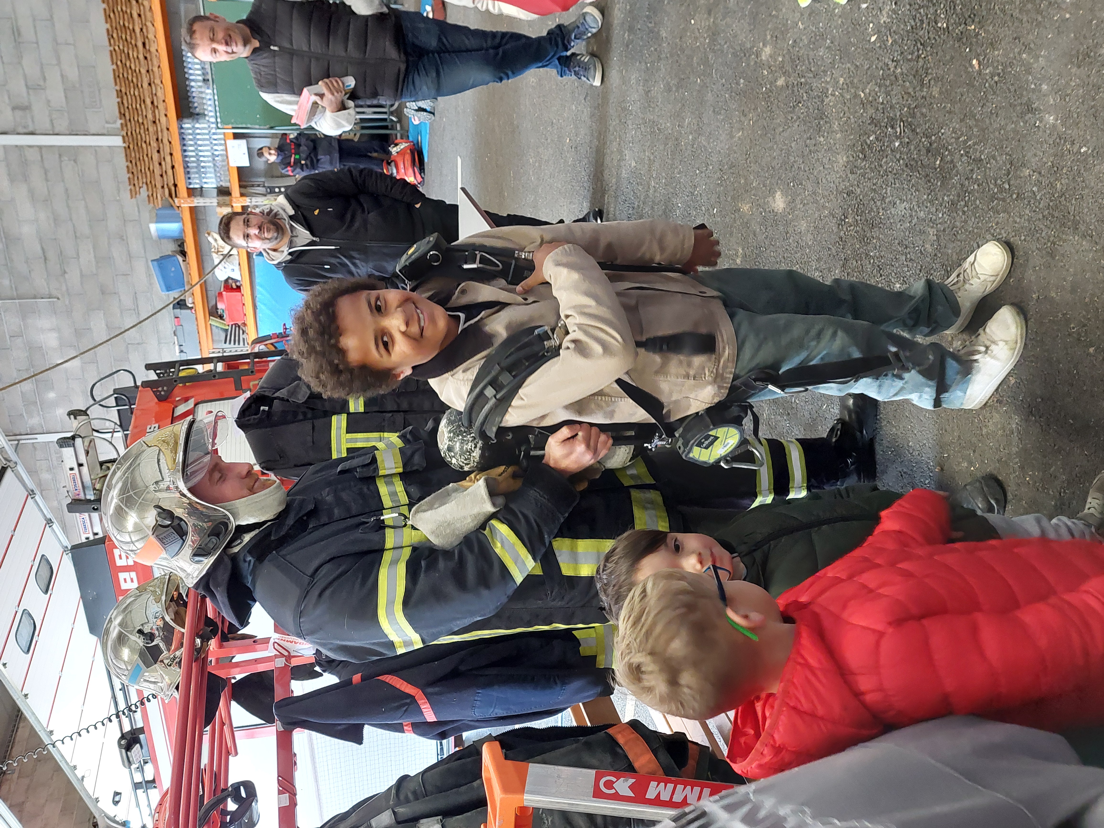 VISITE CASERNE 3.jpg