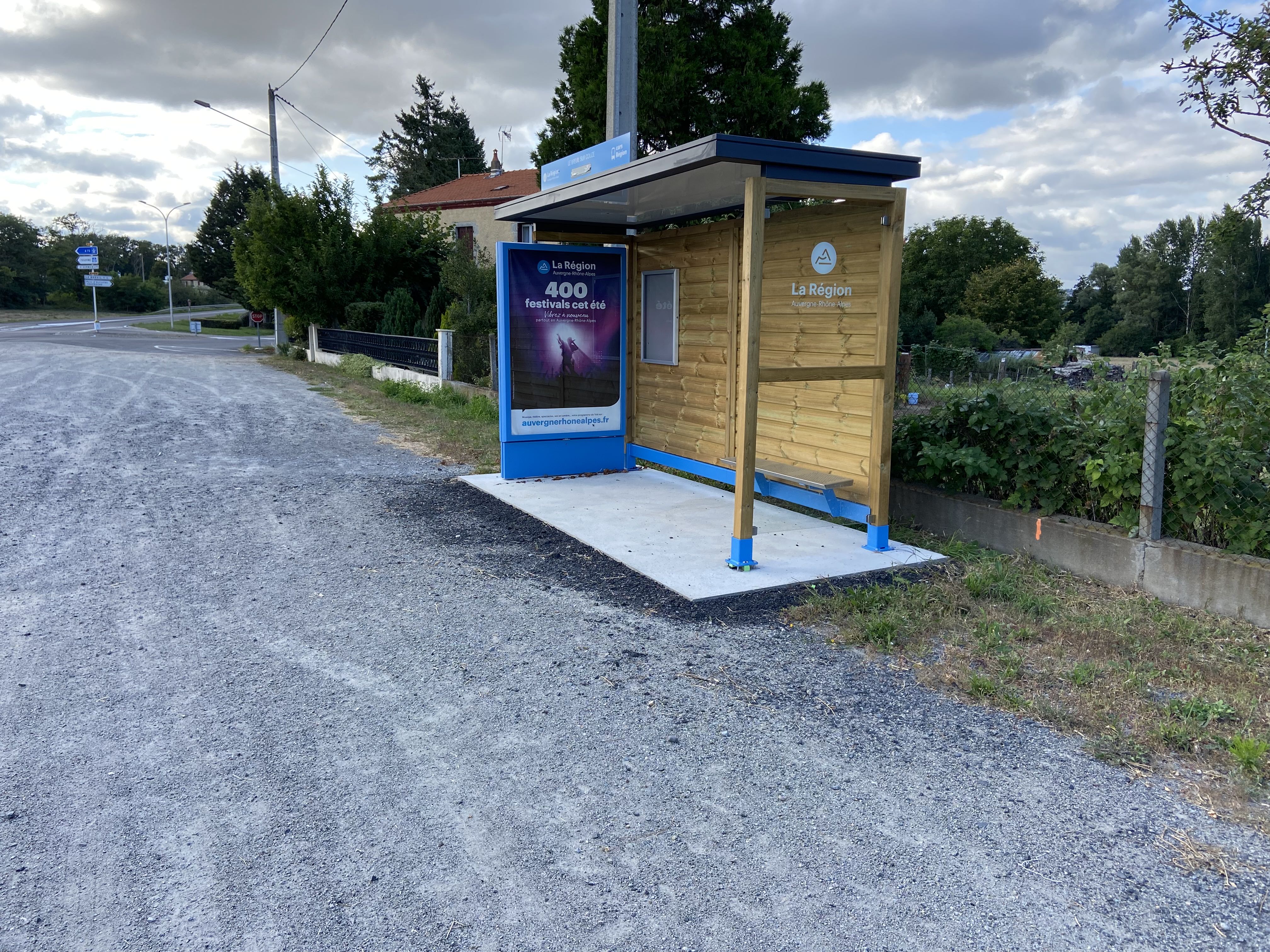 abris bus saut du loup.jpeg