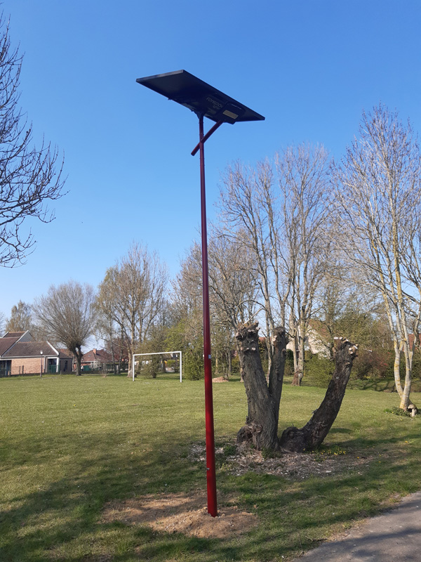 2021-04 - Candélabre solaire 1.jpg