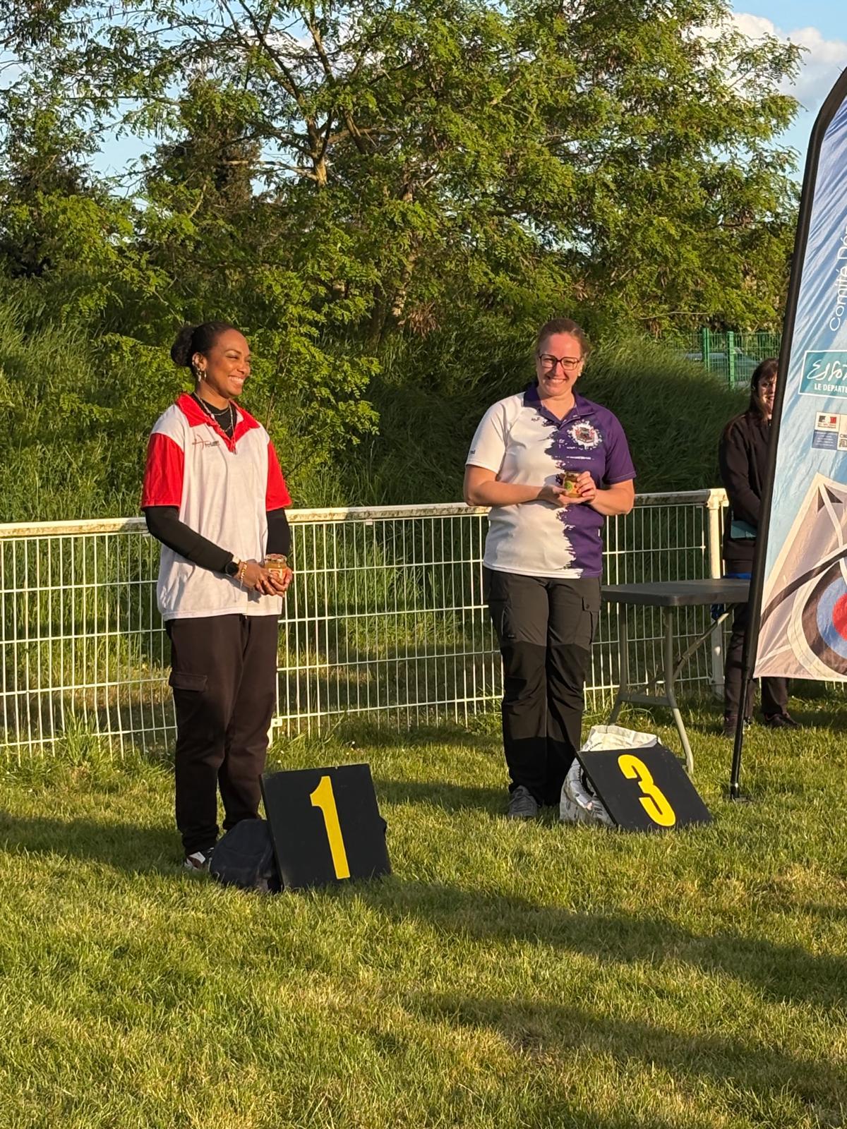 Frédérique Bobrowski 3ème au tir à 50m.jpg