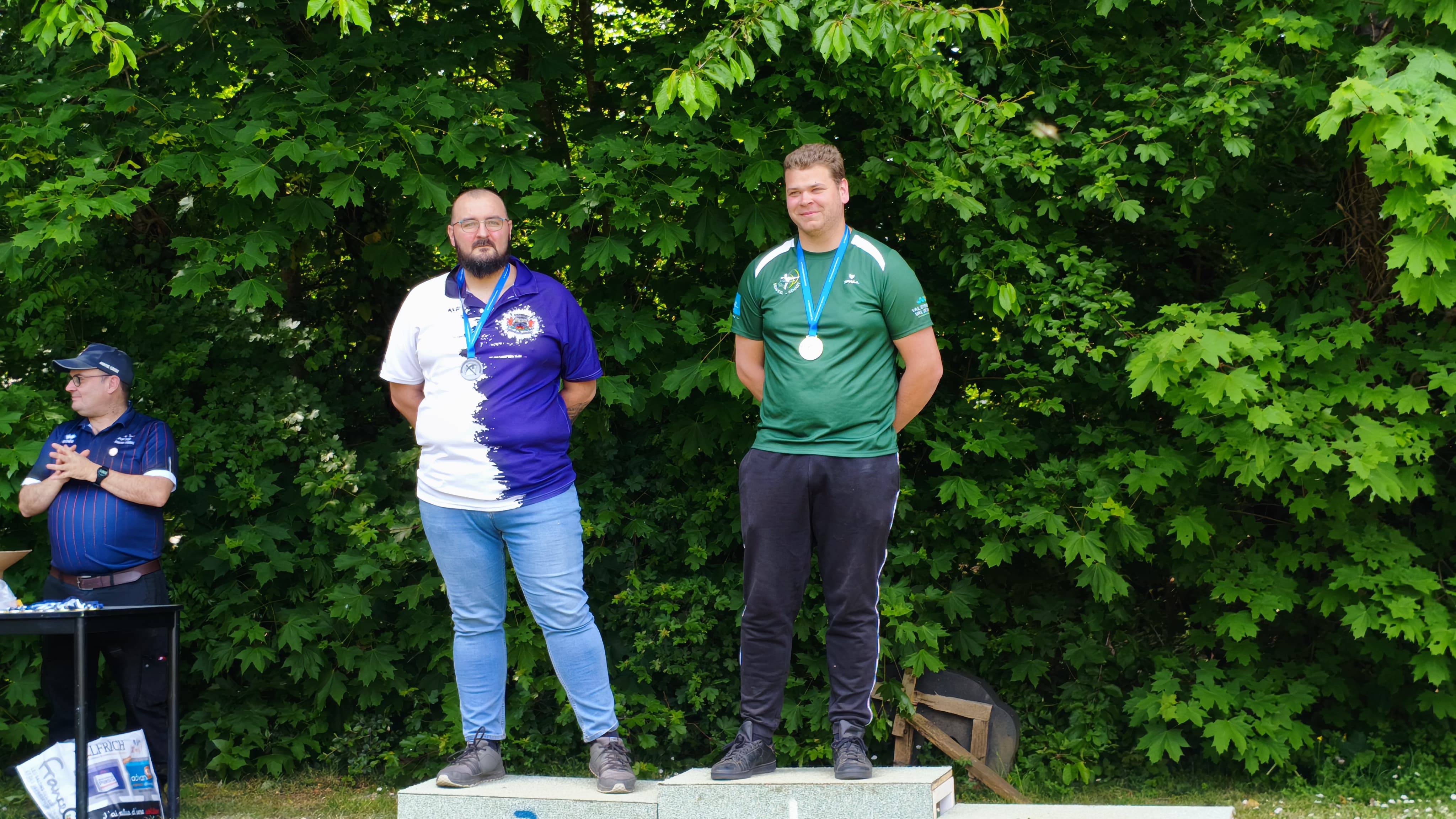 Christophe Sabat vice champion départemental tir campagne.jpg