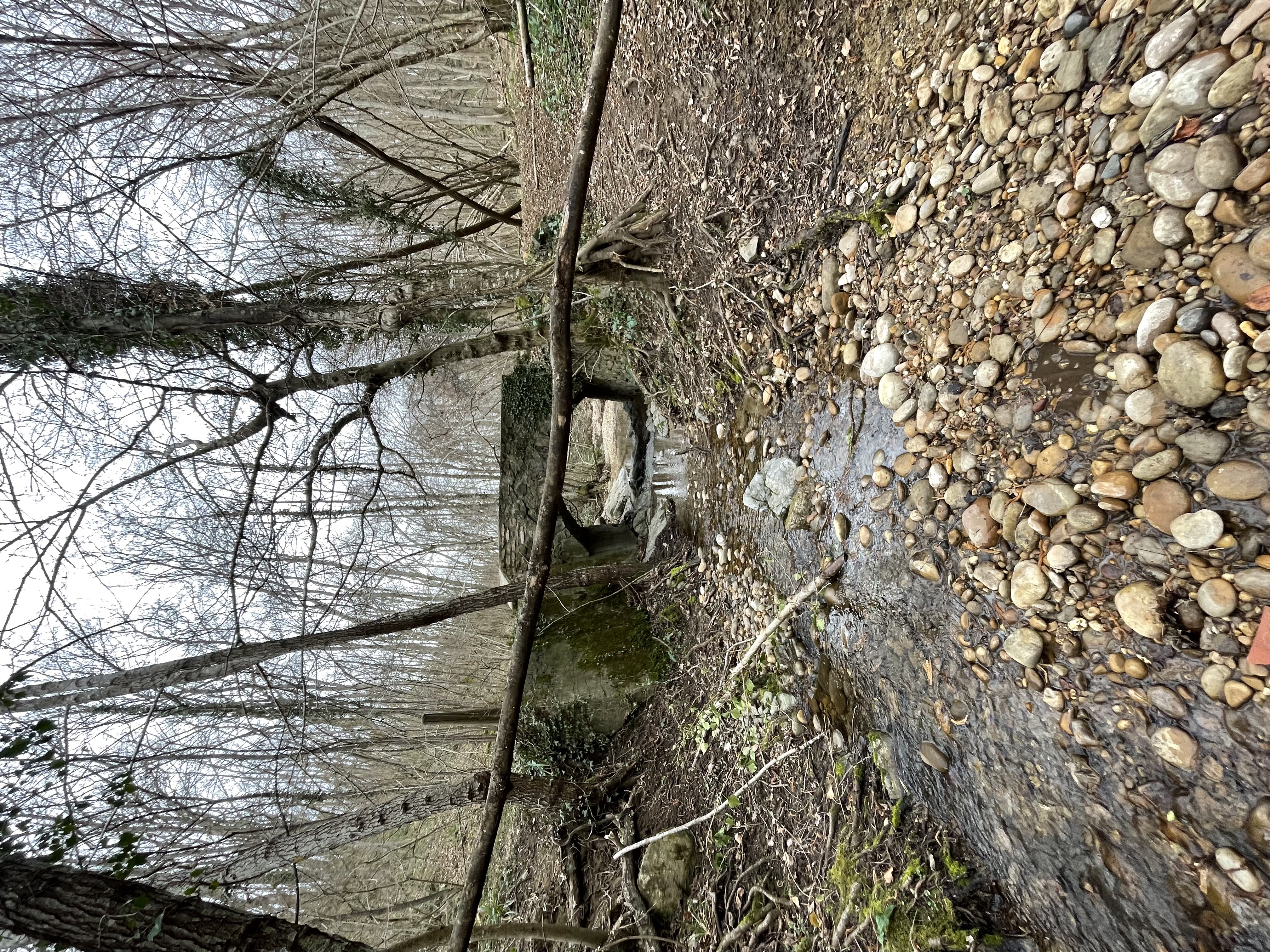 pont des amoureux.jpg