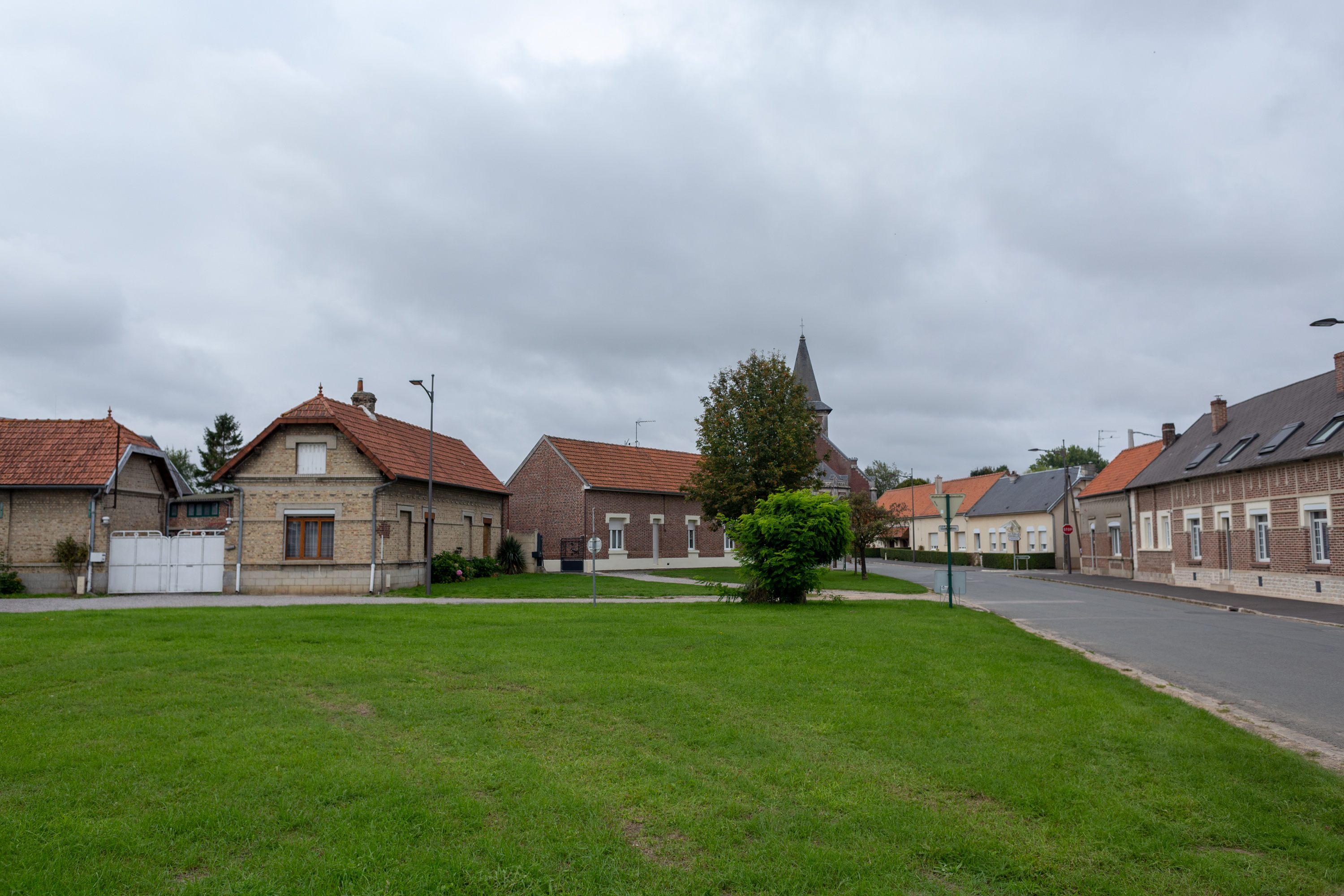 place-du-village-wailly.jpg