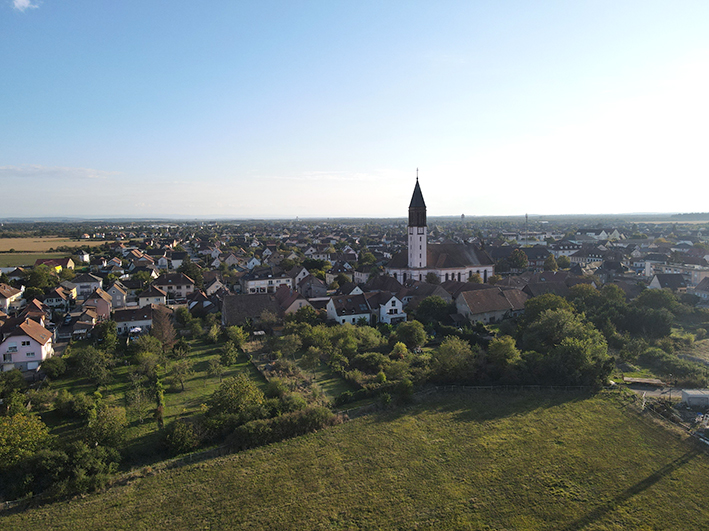 ville eglise drone web.jpg