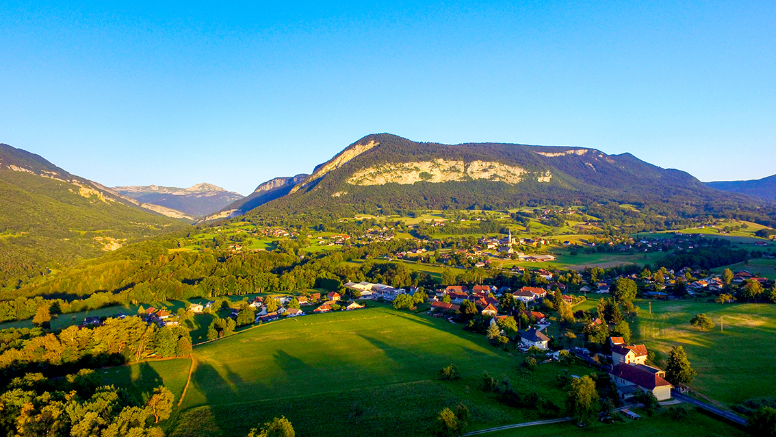 © Chistian Mathieu - Cusy vue du ciel