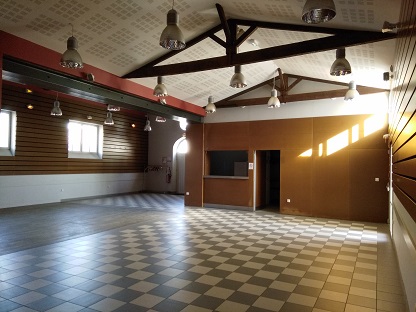 SDF vue salle et bar.jpg