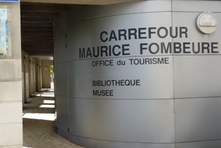 Carrefour Maurice Fombeure.jpg