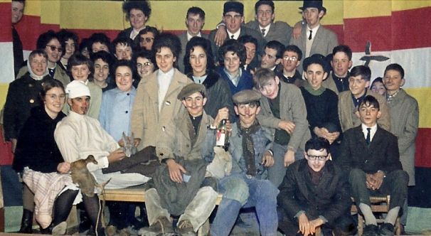 Foyer des Jeunes de Jardres 7.jpg