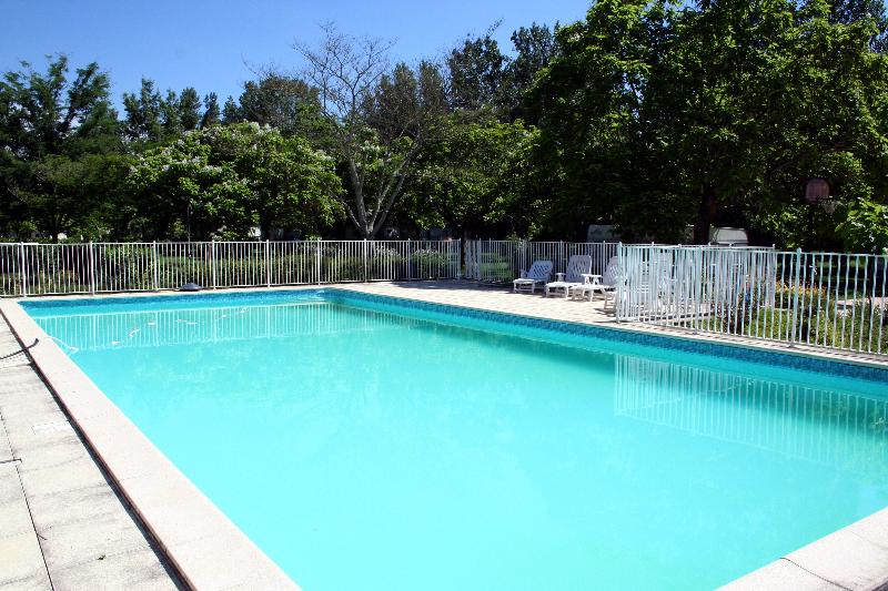 PISCINE CAMPING SAUMONT.jpg