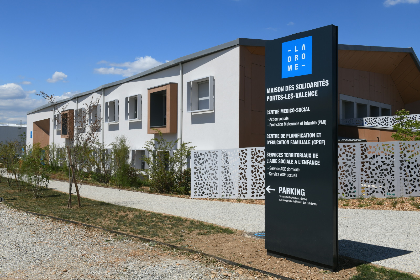 Maison des solidarités Portes-Lès-Valence .jpg