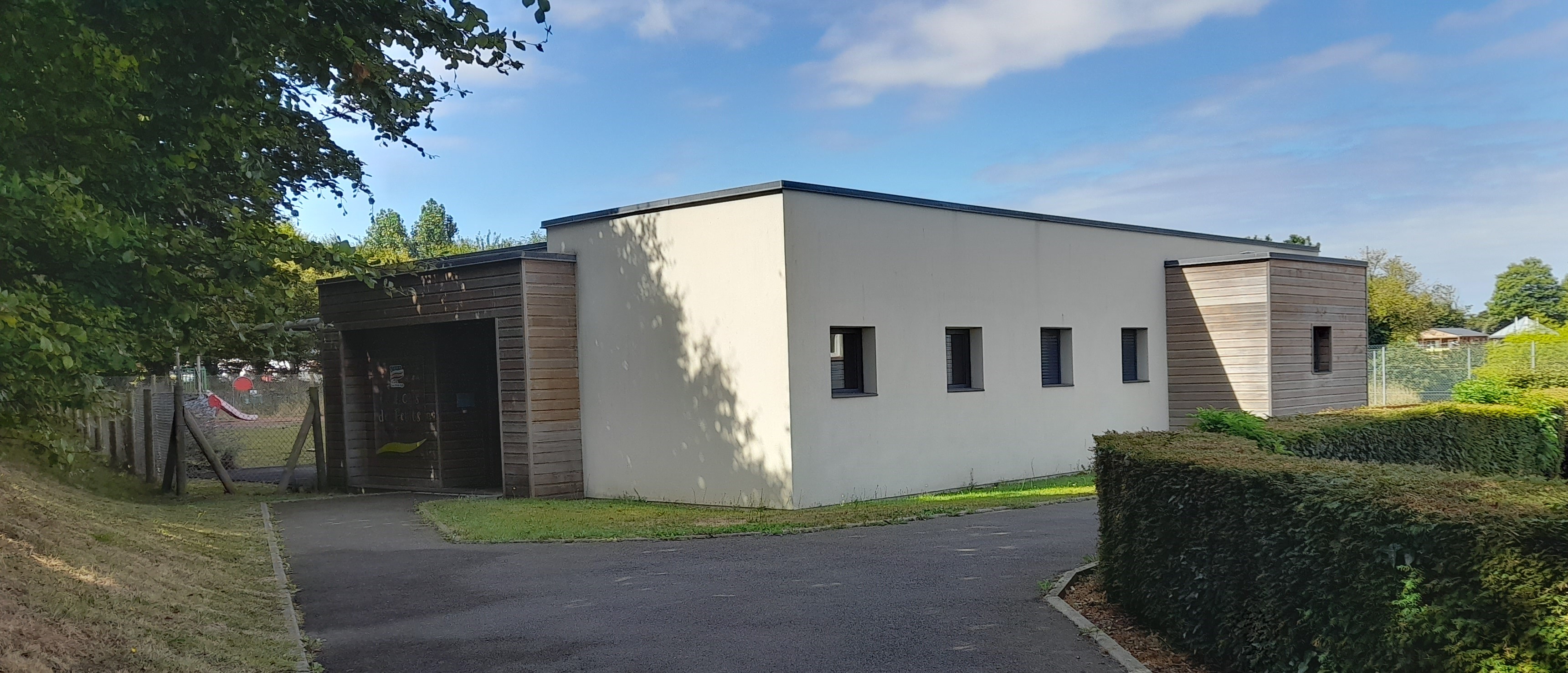CRECHE.jpg