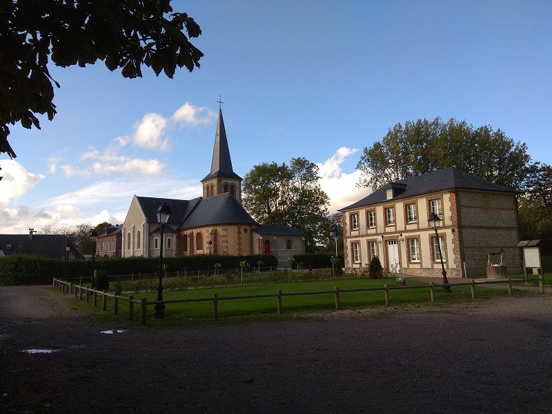 mairie et eglise.jpg