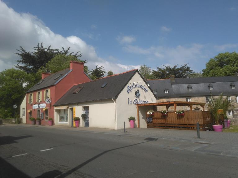 restaurant la bigorne.jpg