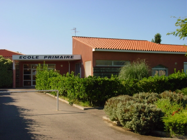 entrée ecole primaire.jpg