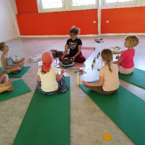 arts et loisirs - yoga enfant.jpg
