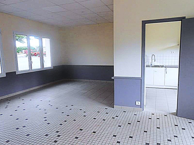 Location salle des fêtes Saint Cornier des Landes 61 Le Foyer.jpg