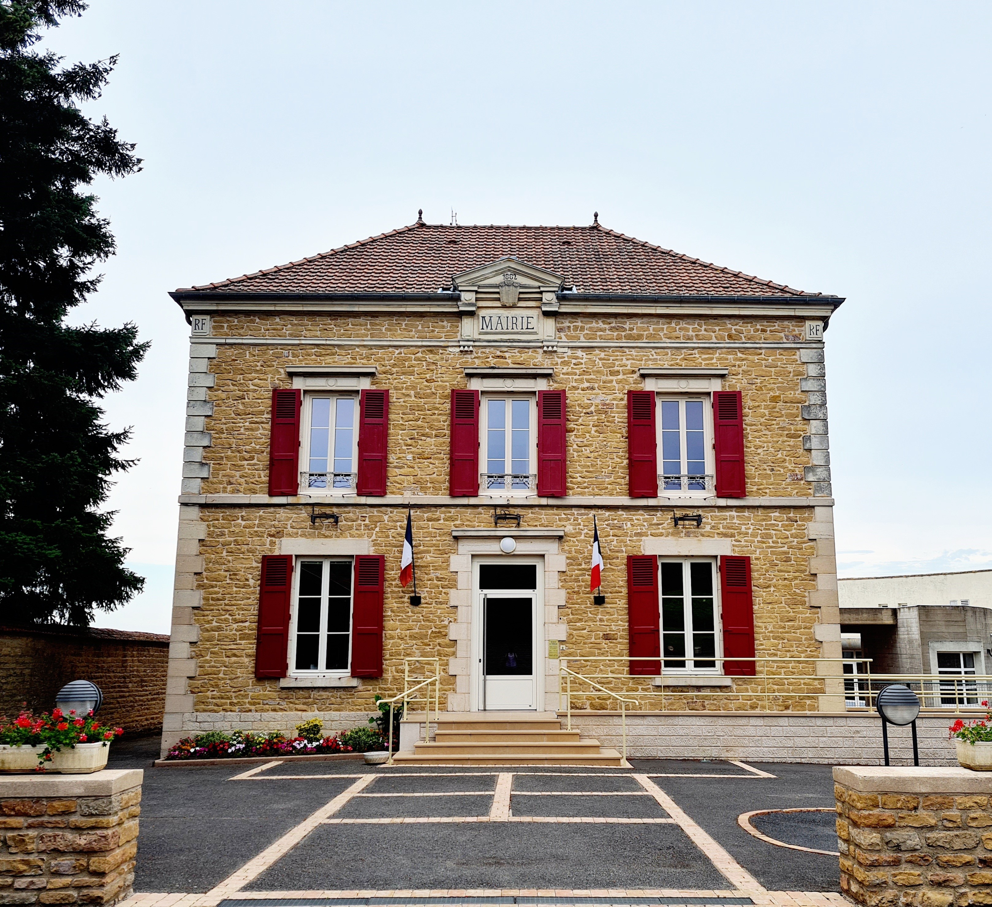 MAIRIE JUIN 2020.jpg