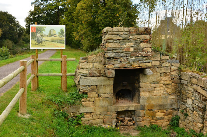 Four à pain Boju.jpg