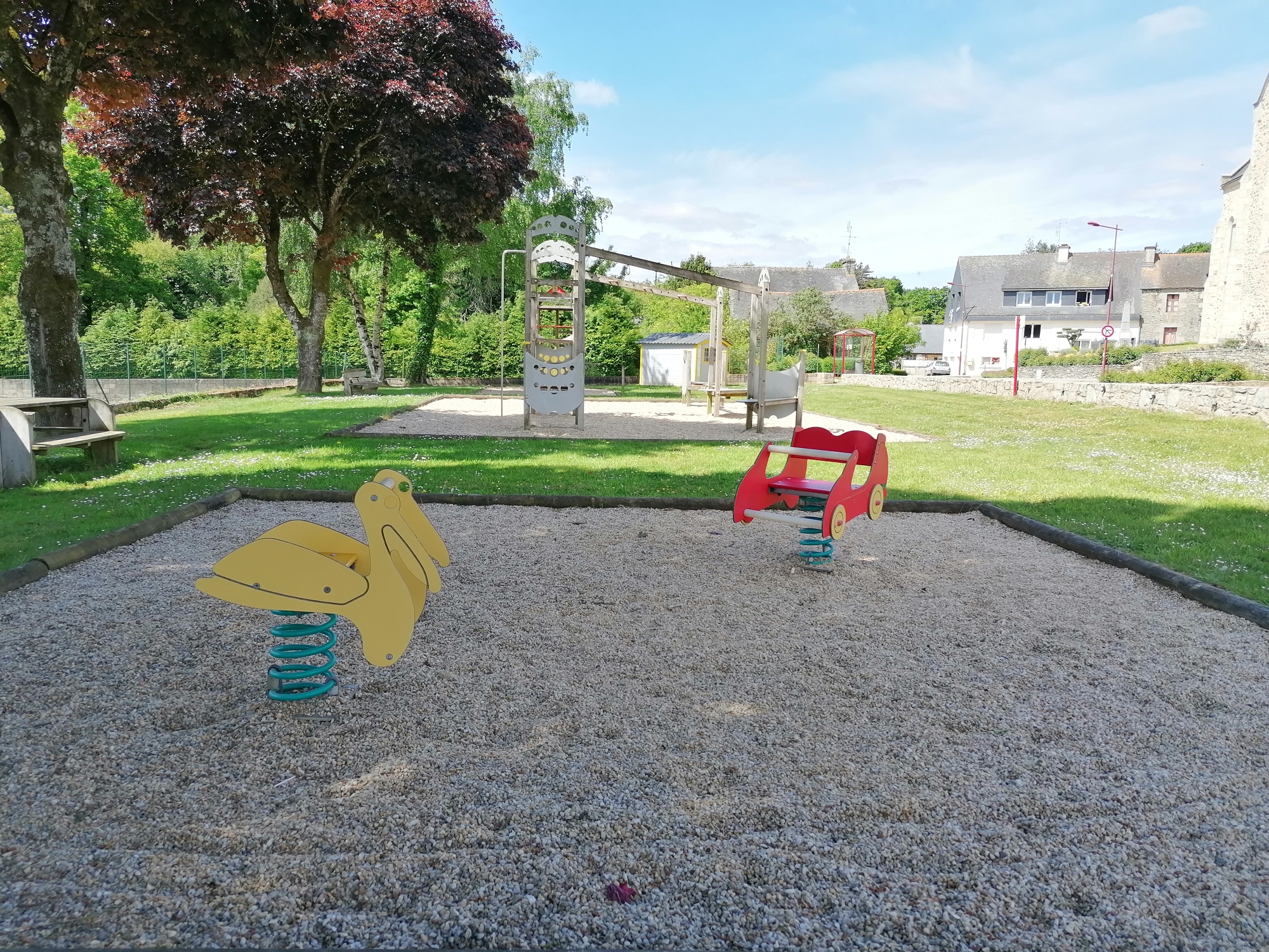 Aire de jeux centre bourg 4.jpg
