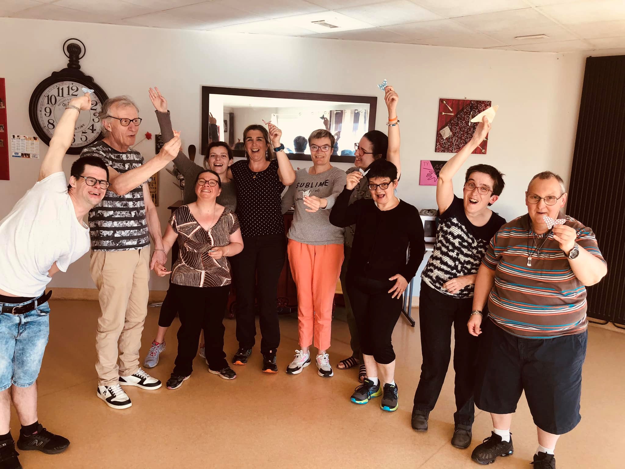 Cours de danse Foyer de Vie.jpg