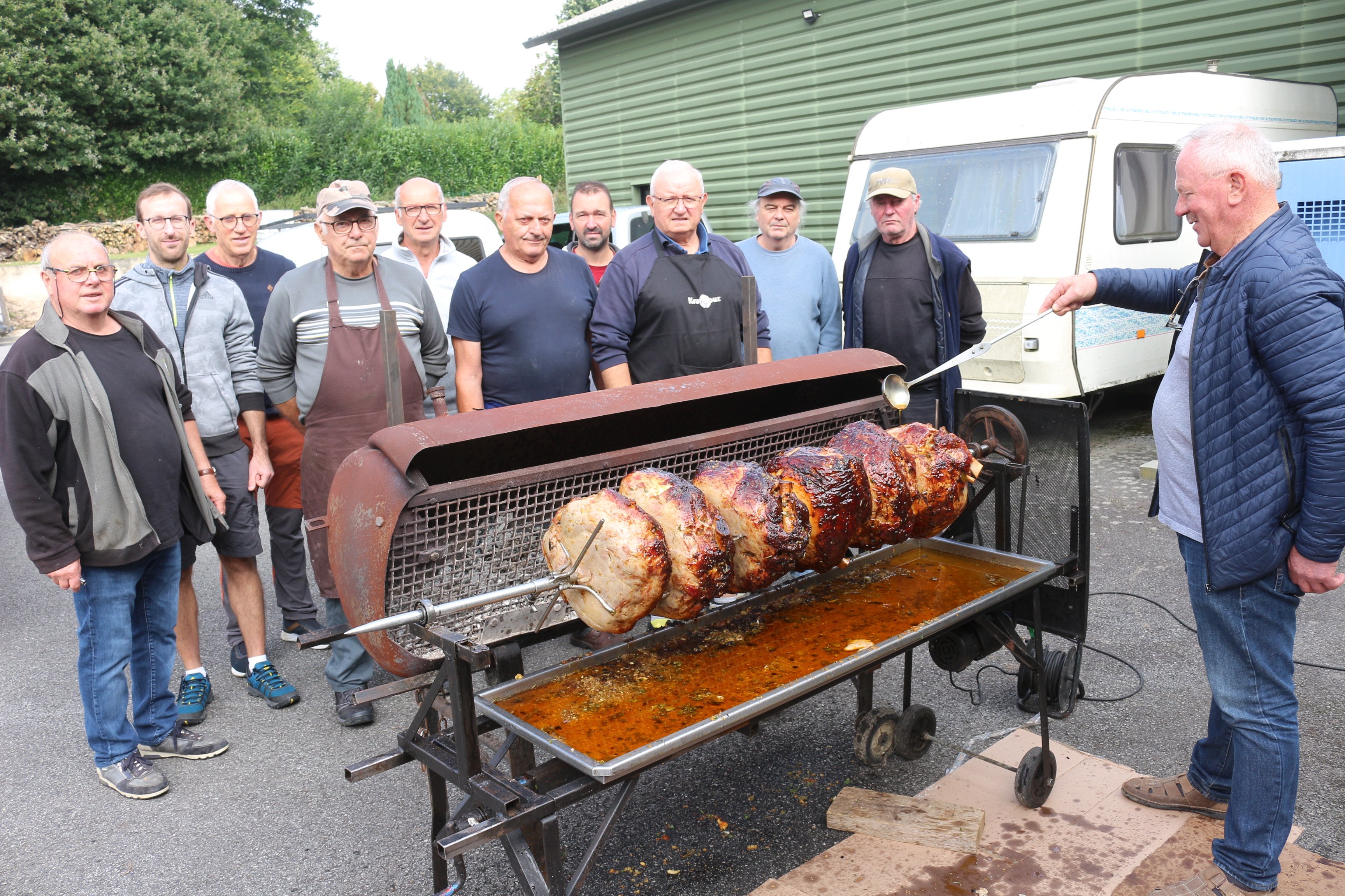 Repas jambon à l_os 06 09 2024.JPG