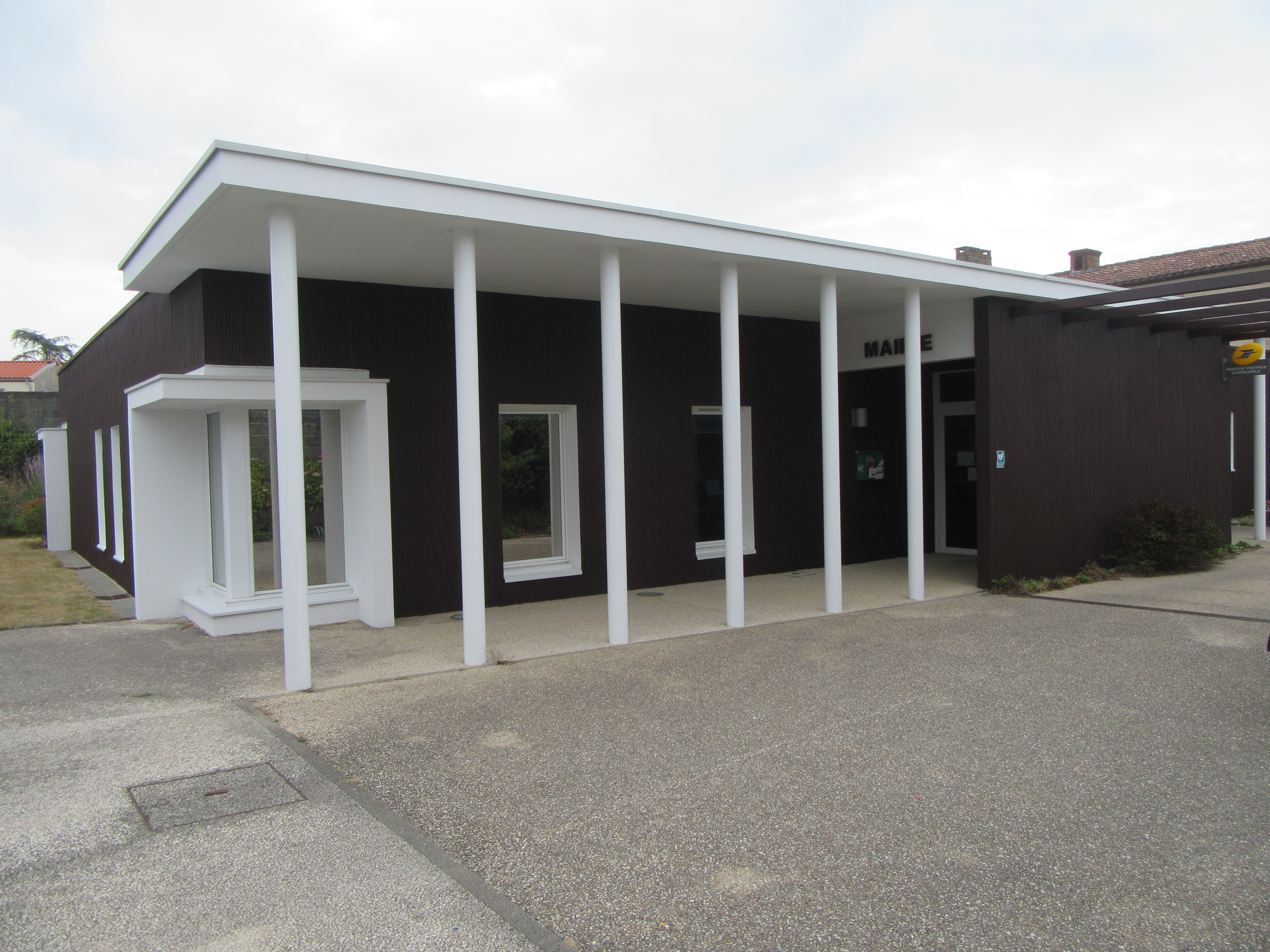 Mairie poste _3_.JPG